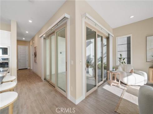 157 Scale , Irvine, CA