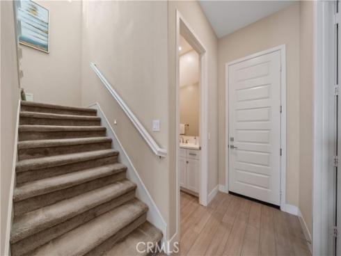 157 Scale , Irvine, CA