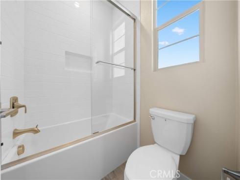 157 Scale , Irvine, CA