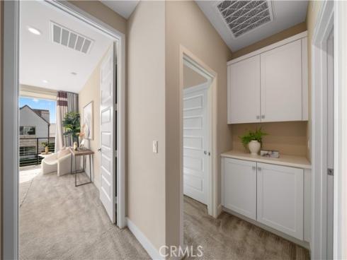 157 Scale , Irvine, CA