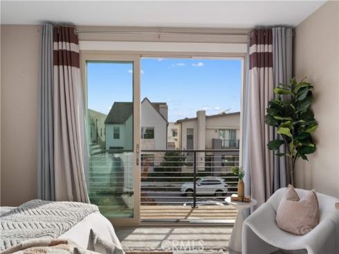 157 Scale , Irvine, CA