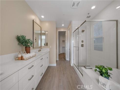 157 Scale , Irvine, CA