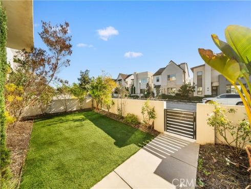 157 Scale , Irvine, CA