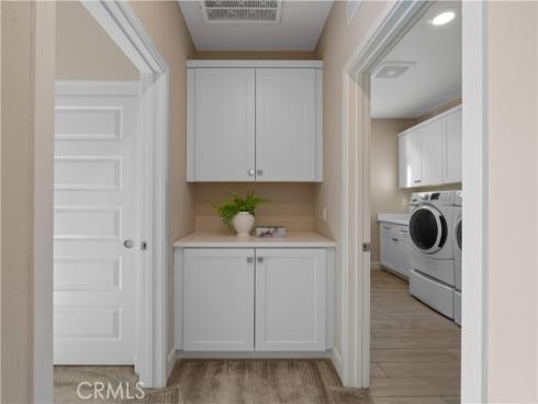 157 Scale , Irvine, CA