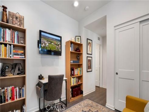 125 Allusion , Irvine, CA