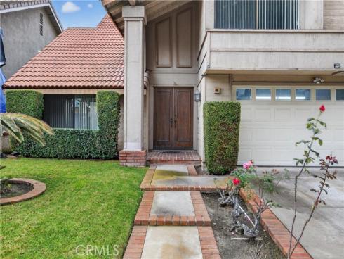 46 Christamon W , Irvine, CA