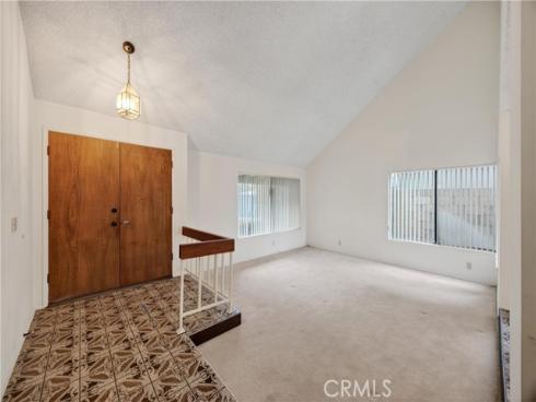 46 Christamon W , Irvine, CA