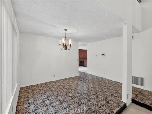 46 Christamon W , Irvine, CA