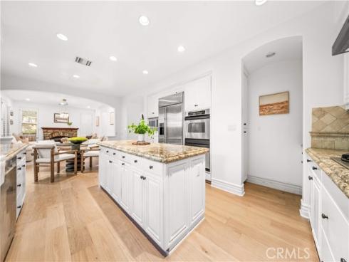 33 Modesto , Irvine, CA