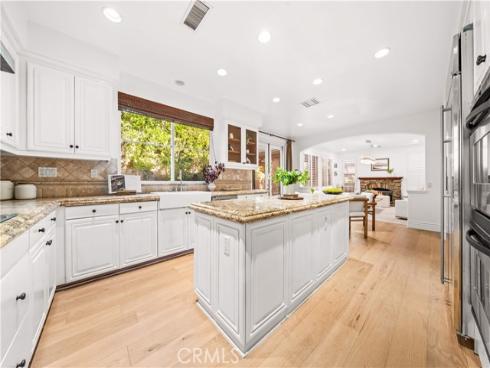 33 Modesto , Irvine, CA