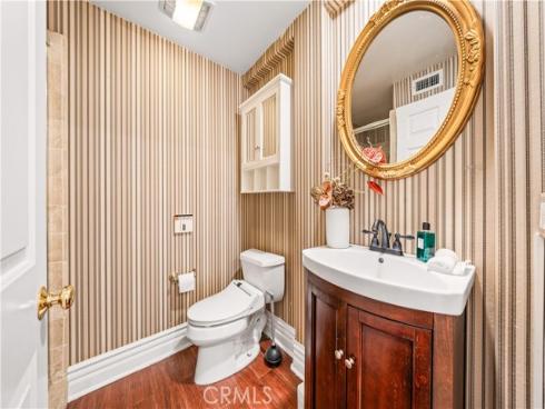 33 Modesto , Irvine, CA