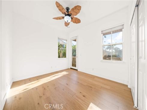 33 Modesto , Irvine, CA