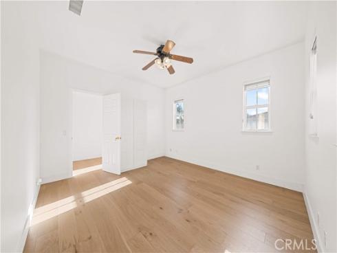 33 Modesto , Irvine, CA