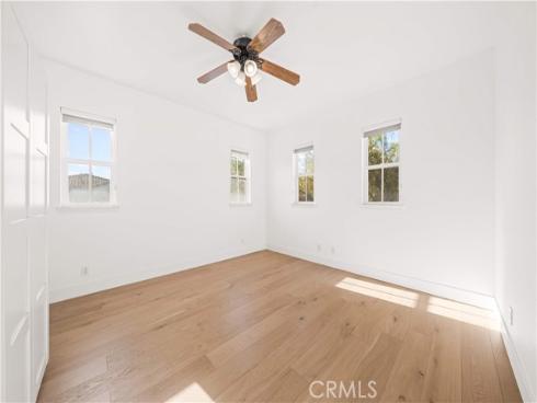 33 Modesto , Irvine, CA