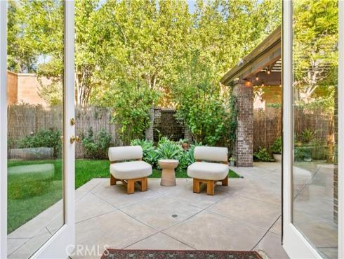 33 Modesto , Irvine, CA