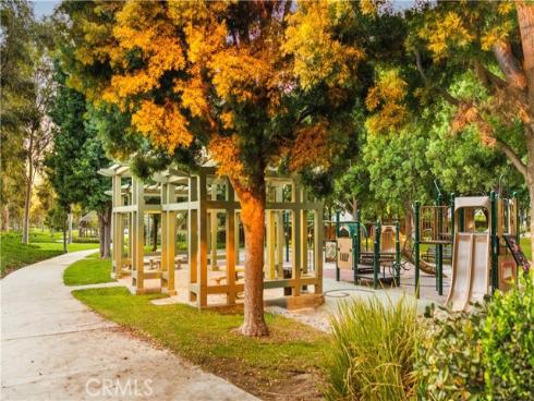 33 Modesto , Irvine, CA