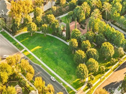 33 Modesto , Irvine, CA