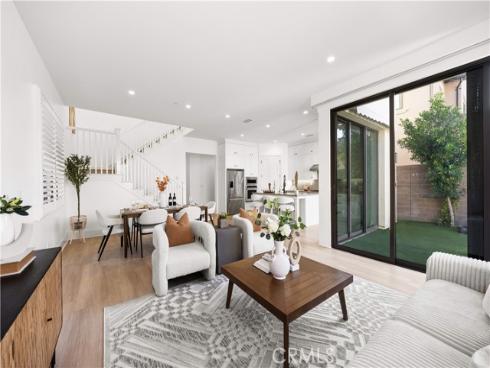 217 Piazza , Irvine, CA