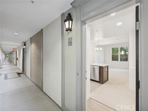 2202 Watermarke , Irvine, CA