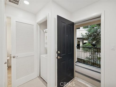 2202 Watermarke , Irvine, CA