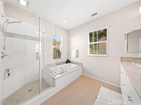 16 Sedgewick , Irvine, CA