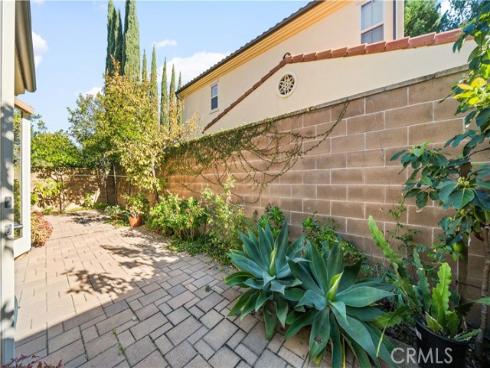 16 Sedgewick , Irvine, CA