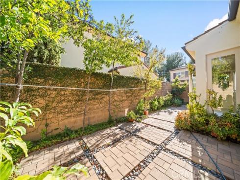 16 Sedgewick , Irvine, CA