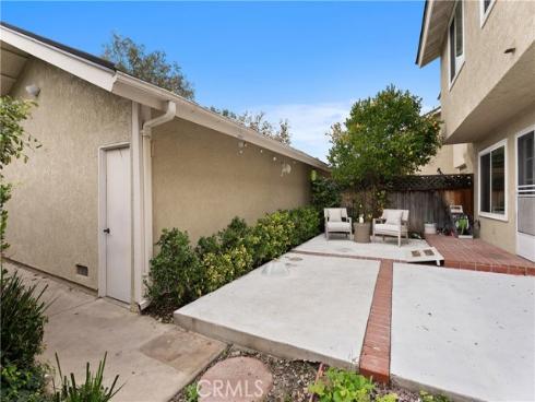 16 E Yale Loop #28 , Irvine, CA