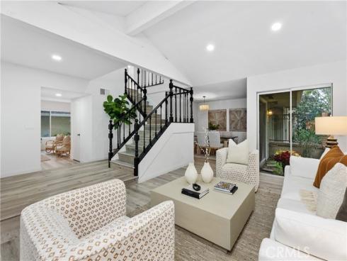 16 E Yale Loop #28 , Irvine, CA