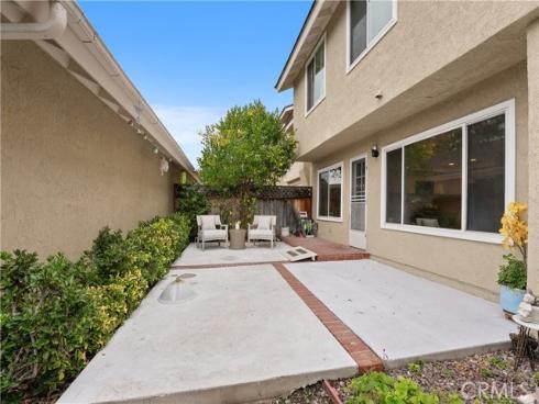 16 E Yale Loop #28 , Irvine, CA