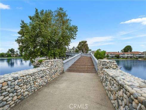 16 E Yale Loop #28 , Irvine, CA