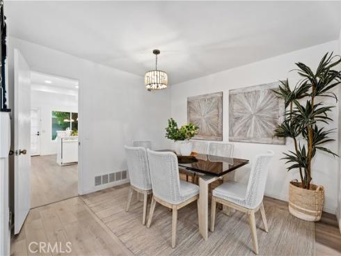 16 E Yale Loop #28 , Irvine, CA