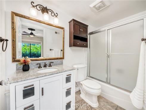 3 Palos 51 , Irvine, CA