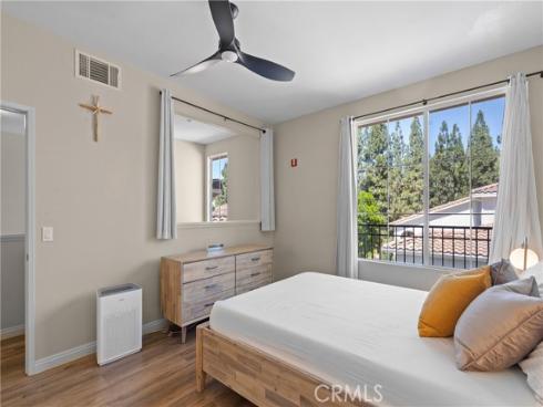 311 Falcon Creek , Irvine, CA