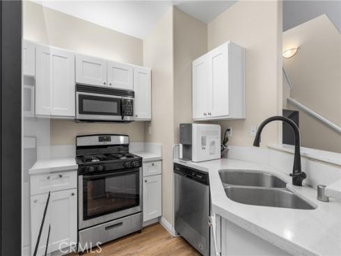 311 Falcon Creek , Irvine, CA