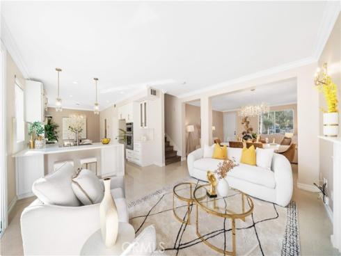 21 National Place , Irvine, CA