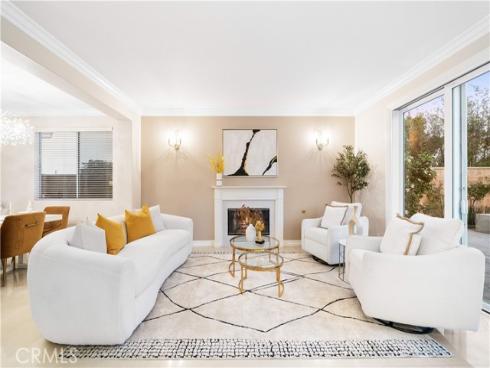 21 National Place , Irvine, CA