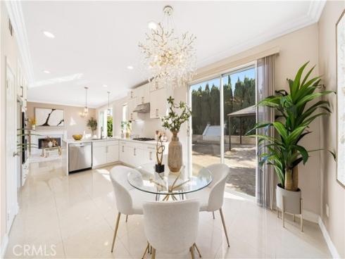 21 National Place , Irvine, CA