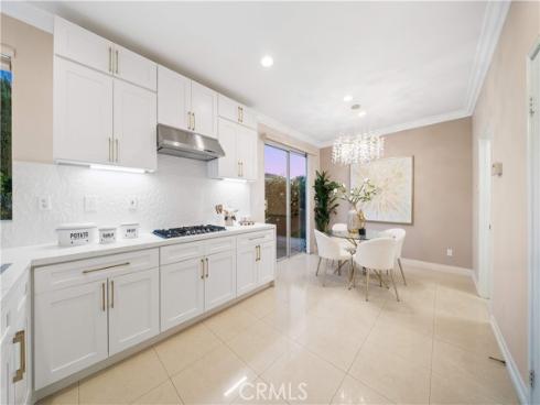 21 National Place , Irvine, CA