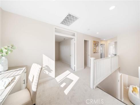 21 National Place , Irvine, CA