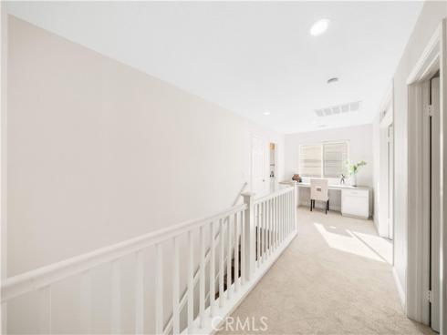 21 National Place , Irvine, CA