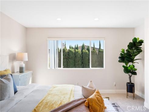 21 National Place , Irvine, CA