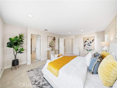 21 National Place , Irvine, CA