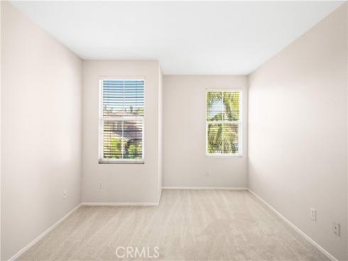 21 National Place , Irvine, CA