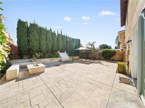 21 National Place , Irvine, CA