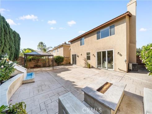 21 National Place , Irvine, CA