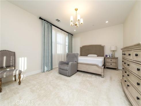 200 Zawn , Irvine, CA