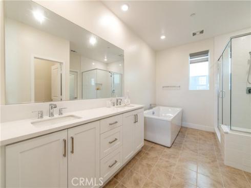 200 Zawn , Irvine, CA