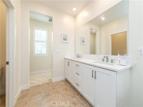 200 Zawn , Irvine, CA