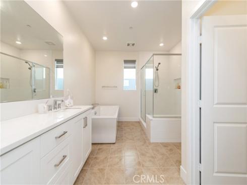 200 Zawn , Irvine, CA